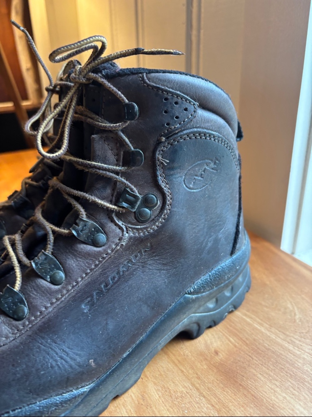 Salomon leather boots - Picture 2 of 5